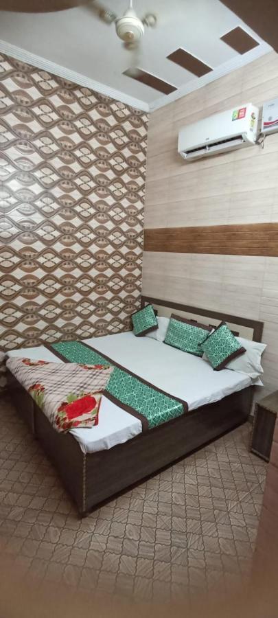 Hotel Punjabi Niwas Amritsar Exteriér fotografie