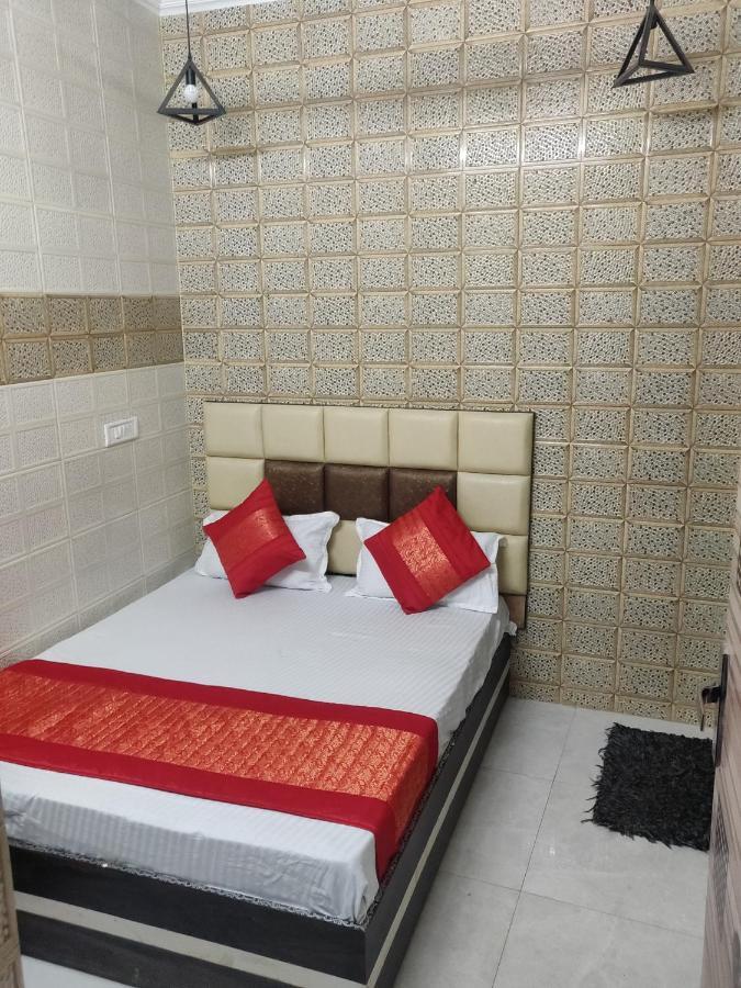 Hotel Punjabi Niwas Amritsar Exteriér fotografie